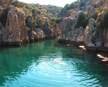Yaglica Bay